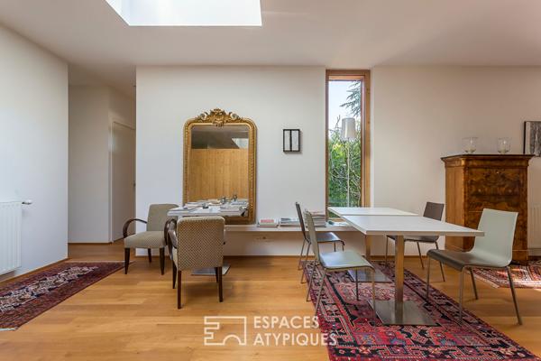 Maison à toit plat végétalisé en ossature bois à l’abris des regards