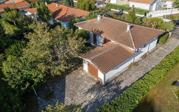 Maison à vendre    5 pièces • 104 m2 Biscarrosse