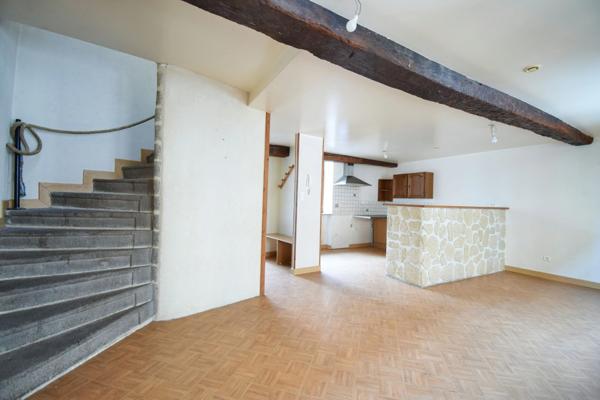 Immeuble à vendre BILLOM (63) / Local commercial et Grand logement