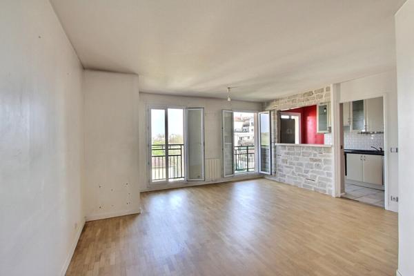 Appartement Villeneuve La Garenne 4 pièces 78.79 m2