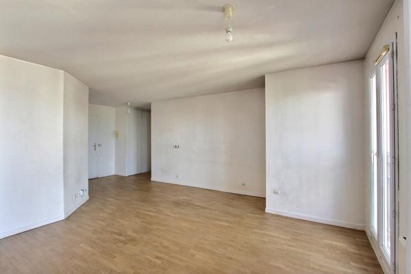 Appartement Villeneuve La Garenne 4 pièces 78.79 m2