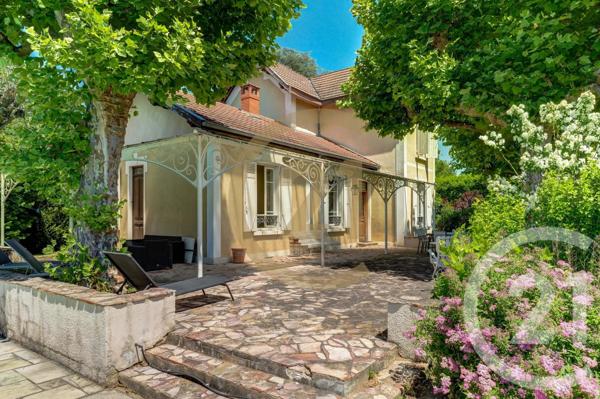 Maison à vendre  6 pièces - 114,02 m 2   ST DIDIER AU MONT D OR  - 69