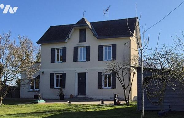 CANDÉ - Maison rénovée - 6 chambres - Dépendance, garages parcelle de 1 300 m²