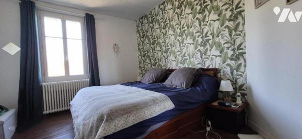 CANDÉ - Maison rénovée - 6 chambres - Dépendance, garages parcelle de 1 300 m²