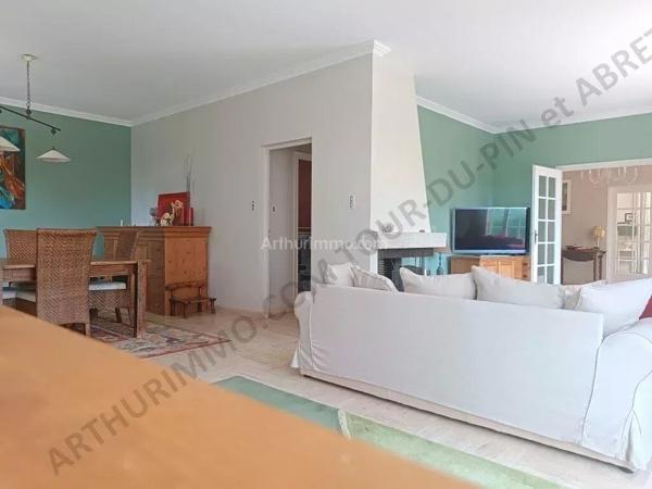 Vente Maison 6 pièces 219 m2 à La Tour-du-Pin