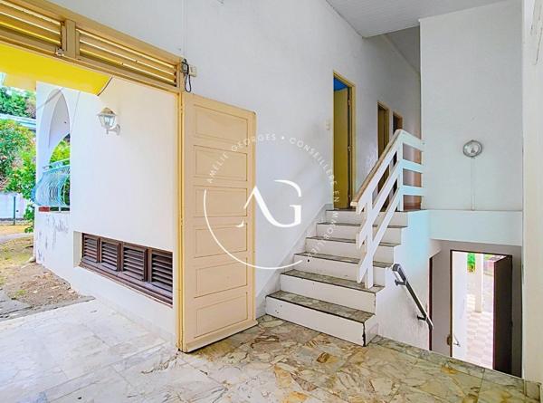 Maison vue mer + T2 indépendant – Schoelcher