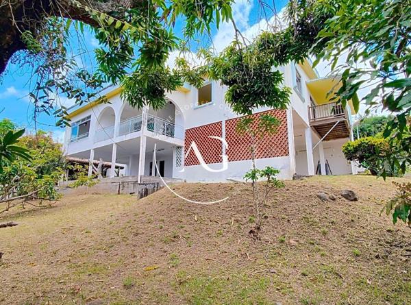 Maison vue mer + T2 indépendant – Schoelcher