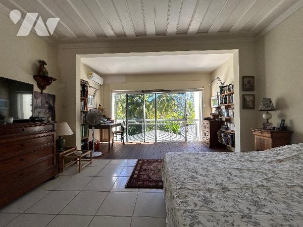 Appartement 100 m² avec jardin privatif face à la plage à SAINT-GILLES LES BAINS