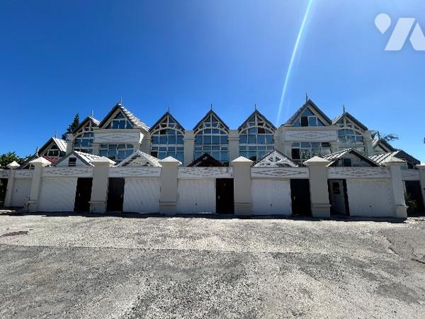 Appartement 100 m² avec jardin privatif face à la plage à SAINT-GILLES LES BAINS