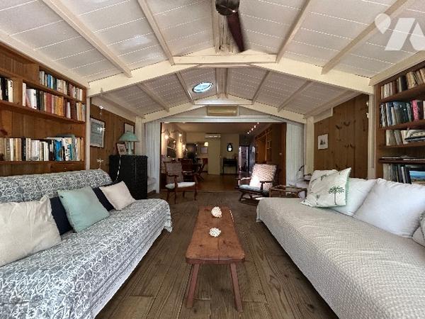 Appartement 100 m² avec jardin privatif face à la plage à SAINT-GILLES LES BAINS