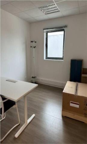 Location Bureau 81 77700 Serris 806623