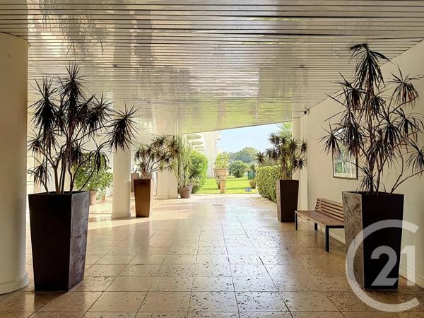 Appartement F4 à vendre  5 pièces - 101,87 m 2   ANTIBES  - 06