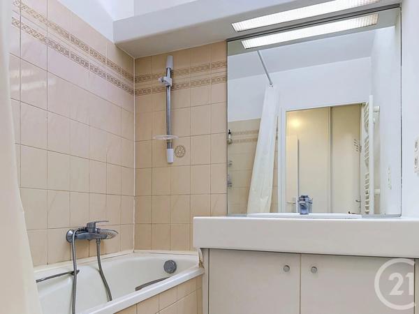 Appartement F4 à vendre  5 pièces - 101,87 m 2   ANTIBES  - 06