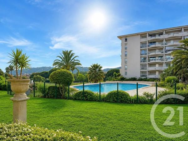 Appartement F4 à vendre  5 pièces - 101,87 m 2   ANTIBES  - 06
