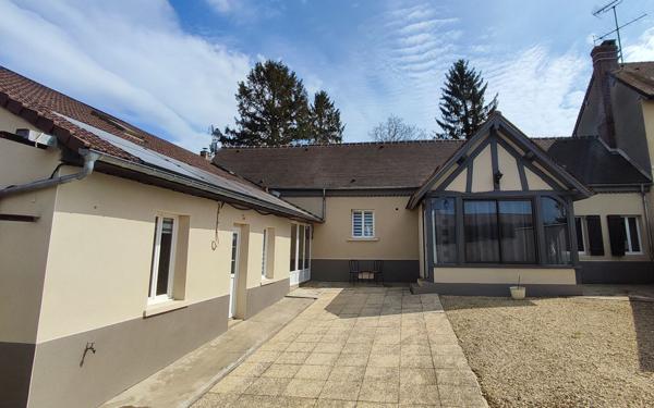 Maison à vendre    6 pièces •  Saint-Clair-sur-Epte