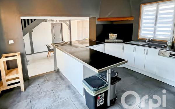 Maison à vendre    6 pièces •  Saint-Clair-sur-Epte