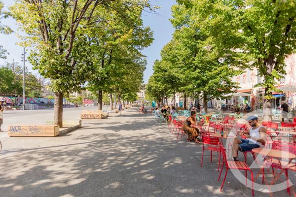 Appartement F2 à vendre  2 pièces - 39,50 m 2   MARSEILLE  - 13005