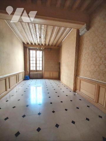  Hôtel particulier  Montargis centre