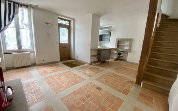 Maison à vendre    3 pièces •  Saint-Vaast-la-Hougue