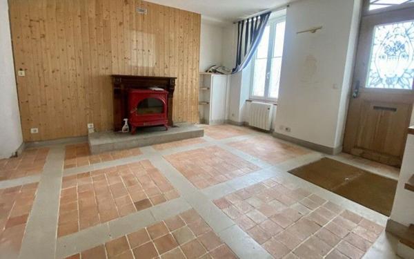 Maison à vendre    3 pièces •  Saint-Vaast-la-Hougue