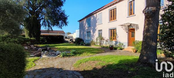 Maison à vendre 8 pièces 179 m² Saint-Fulgent