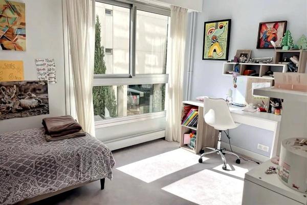 MAGNIFIQUE APPARTEMENT RENOVE IDEAL FAMILLE OU INVESTISSEUR