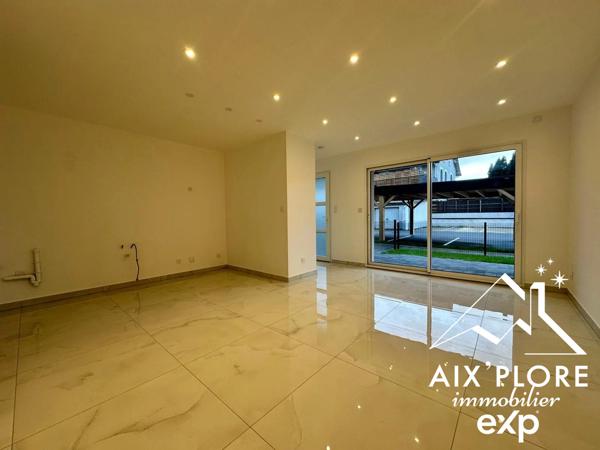 VENTE – APPARTEMENT T2 AVEC JARDIN – GRÉSY-SUR-AIX 51,05 m² – Rez-de-jardin – Terrasse + Jardin privatif