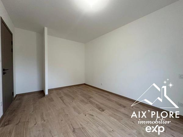 VENTE – APPARTEMENT T2 AVEC JARDIN – GRÉSY-SUR-AIX 51,05 m² – Rez-de-jardin – Terrasse + Jardin privatif