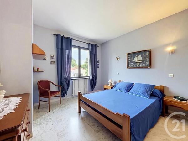 Maison à vendre  6 pièces - 200 m 2   VERNIOLLE  - 09