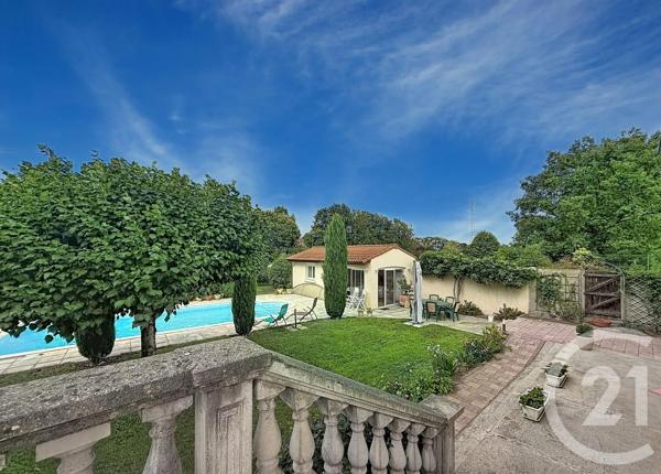 Maison à vendre  6 pièces - 200 m 2   VERNIOLLE  - 09