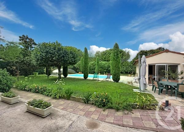 Maison à vendre  6 pièces - 200 m 2   VERNIOLLE  - 09