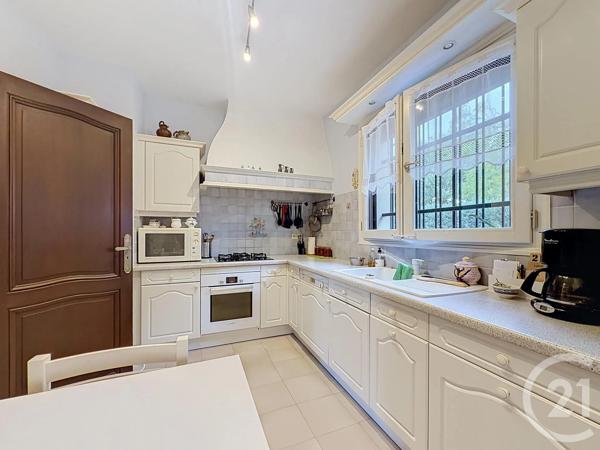 Maison à vendre  6 pièces - 200 m 2   VERNIOLLE  - 09