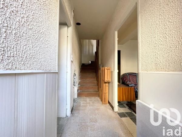 Maison 5 pièces de 57 m² à Malviès (11300)