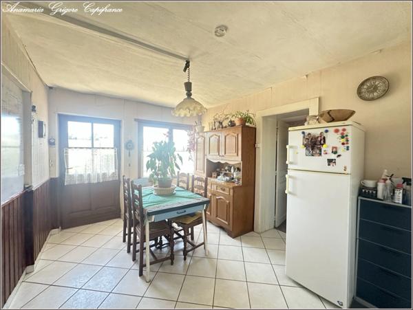 Centre de COURVILLE SUR EURE- maison de plain-pied, Surface- 92m², terrain clos de 395 m²