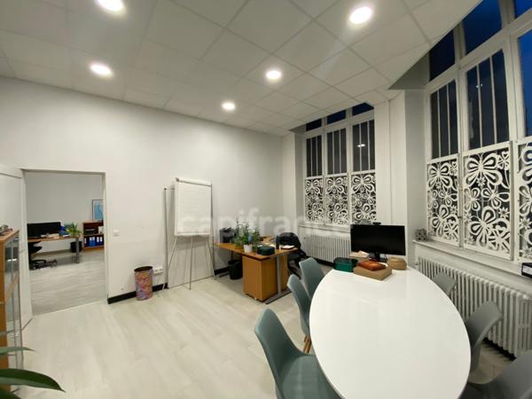 Local/bureau à vendre ROUBAIX (59) Quartier:gare, centre-ville 114,85m2 , 2 parkings, zone franche.