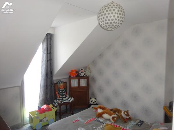 BELLE CONSTRUCTION CONTEMPORAINE A VENDRE A MARGON