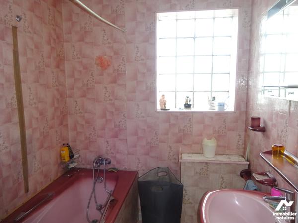 BELLE CONSTRUCTION CONTEMPORAINE A VENDRE A MARGON