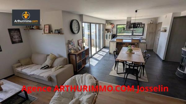 Vente                                                      Maison
                        
                     6 pièces                      142 m2                     à Josselin