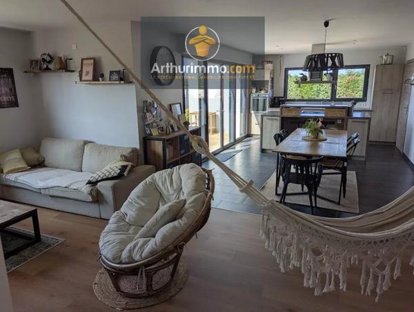 Vente                                                      Maison
                        
                     6 pièces                      142 m2                     à Josselin