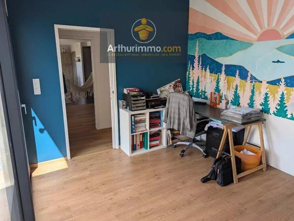 Vente                                                      Maison
                        
                     6 pièces                      142 m2                     à Josselin