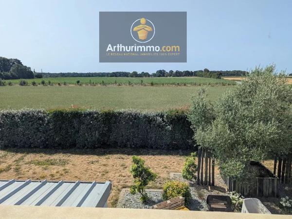 Vente                                                      Maison
                        
                     6 pièces                      142 m2                     à Josselin
