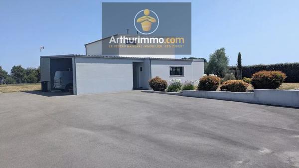 Vente                                                      Maison
                        
                     6 pièces                      142 m2                     à Josselin