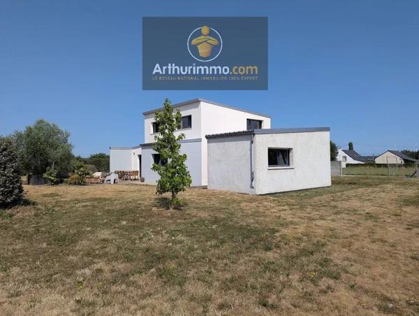 Vente                                                      Maison
                        
                     6 pièces                      142 m2                     à Josselin