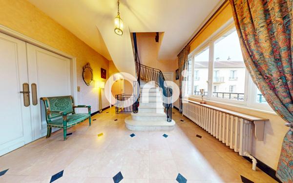 Maison à vendre    8 pièces • 230 m2 Soissons