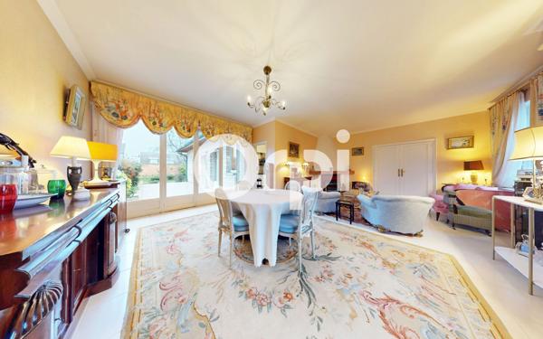 Maison à vendre    8 pièces • 230 m2 Soissons