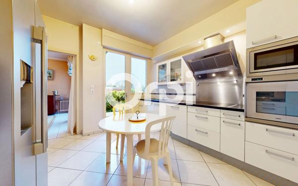 Maison à vendre    8 pièces • 230 m2 Soissons