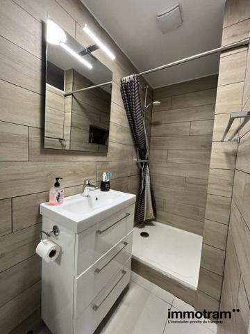 Vente Appartement 36m2 - 1 chambre(s) - Roubaix, Hôpital Victor Provo • Réf. VA27241