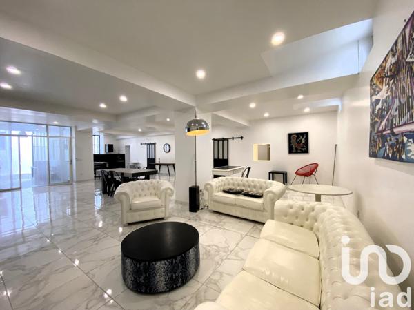 Loft 2 pièces de 134 m² à Carpentras (84200)