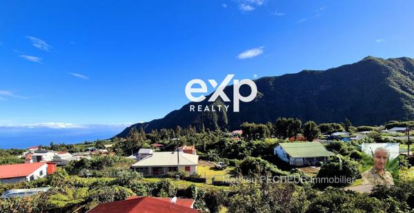 LA POSSESSION / DOS D'ANE / GRANDE MAISON AVEC POTENTIEL