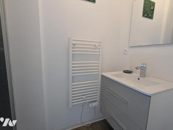Plein centre de Saint Brevin les Pins, appartement avec jardin.